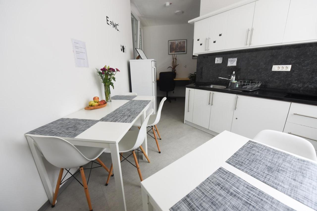Ms Sparrow Hostel Lublana Zewnętrze zdjęcie